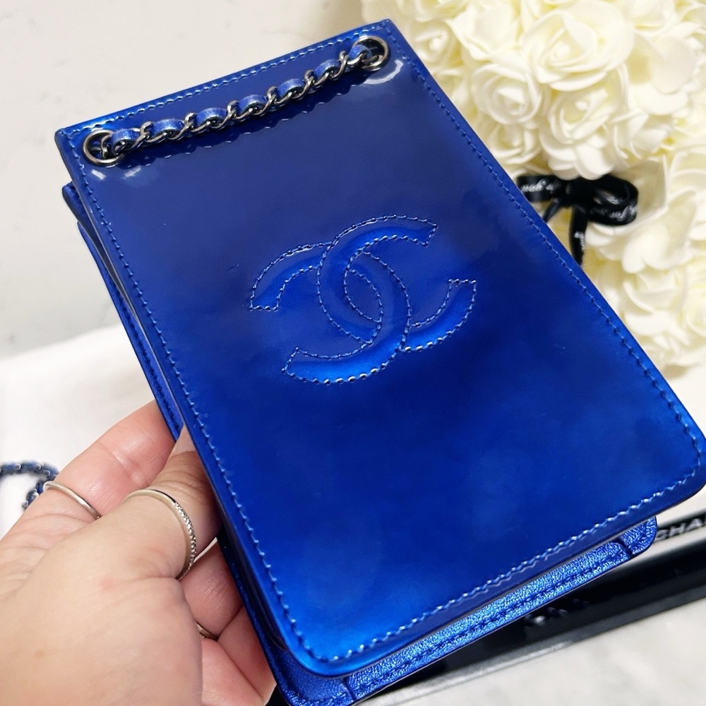 Authentic Chanel Electric / Metallic Blue Patent Leather W.O.C Crossbody Bag - Picture 5 of 13